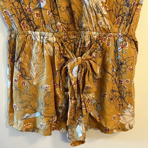 O’Neill Printed Tie Front Romper, Small, NWOT - Picture 6 of 8